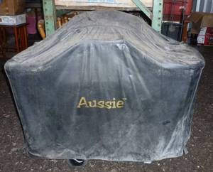 lot 80 image: Aussie gas grill with cover