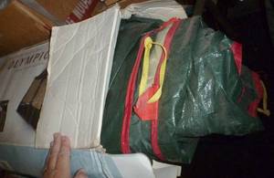 lot 96 image: Camping tent 9x13