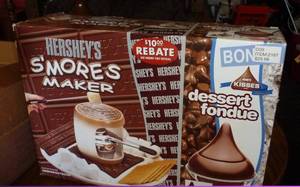 lot 101 image: Hersheys Smores Maker