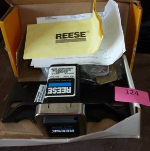 lot 124 image: New Reese receiver hitch