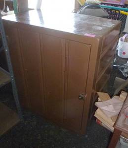 lot 138 image: solid wood cabinet