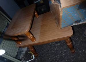 lot 140 image: Two end tables