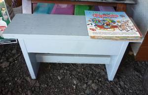 lot 147 image: wood bench and kids and christmas record albums