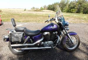lot 1 image: 1996 Honda Shadow Ace 1100 motorcycle 14,323 miles