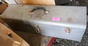lot 221 image: Craftsman extra long toolbox