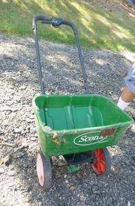 lot 262 image: Seeder