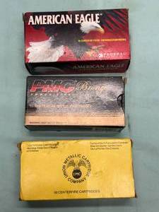 lot 44 image: 357 MAGNUM lot of ammo American Eagle, UMC, PMC brass