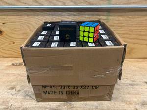 lot 52 image: Case of 100 Speed Ripper Cubes