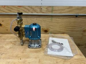 lot 65 image: CAT Pressure Washer Pump Assembly, 4200 PSI, 3.5 GPM, Direct Drive, Gas