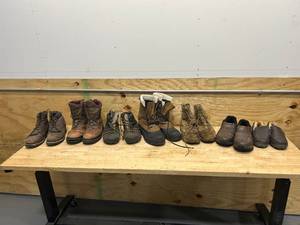 lot 121 image: Lot of Footwear