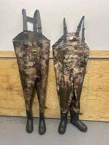 lot 76 image: CABELAS Lot of 2 Waders