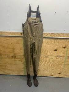 lot 78 image: WHITE RIVER FLY SHOP Waders- Size 11 Regular
