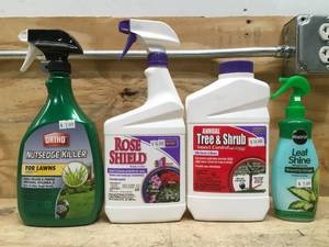 lot 131 image: Lot of Assorted Lawn Care Products