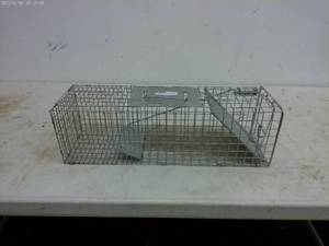 lot 49 image: Wire Mesh Humane Animal Trap Cage