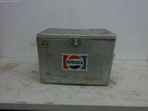 lot 57 image: Vintage Pepsi-Cola Metal Cooler