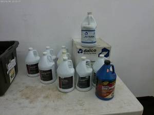 lot 86 image: Lot of Commercial Floor Care Supplies
