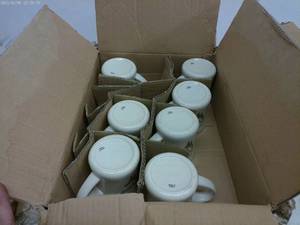 lot 90 image: Box of Ceramic Coffee Mugs - Old World Pizza Design