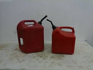 lot 153 image: Lot of 2 Red Plastic Gasoline Cans