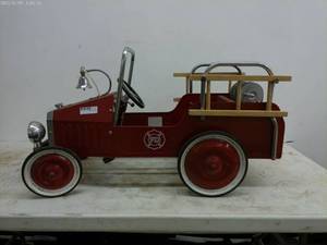 lot 157 image: Vintage Style Red Pedal Car Fire Truck