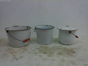 lot 158 image: Vintage Enamelware Buckets with Handles - Set of 3