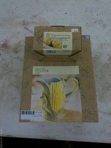 lot 186 image: Corn Design Butter Dish and Salt & Pepper Shakers Set