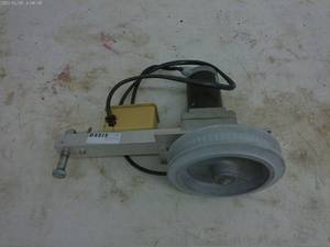 lot 188 image: Shoreline Industries 12 Volt Lift Mat Motor