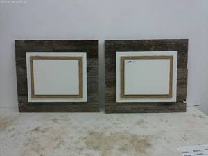 lot 213 image: Rustic Wooden Plaque Wall Decor Set