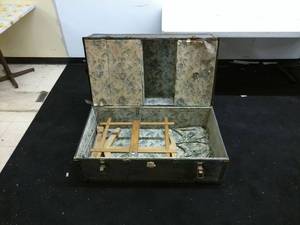 lot 254 image: Vintage Steamer Trunk with Floral Interior