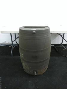 lot 8 image: Outdoor Rain Barrel with Spigot