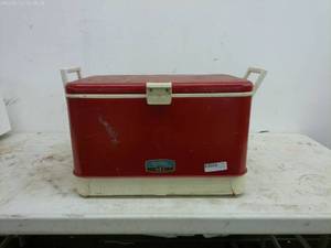 lot 269 image: Vintage Red Thermos Cooler with Handles