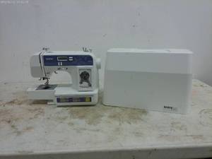 lot 271 image: Brother XR-7700 Computerized Sewing Machine with Hard Case