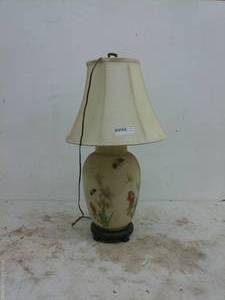 lot 284 image: Vintage Floral Ceramic Table Lamp with Fabric Shade