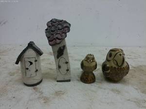 lot 312 image: Handcrafted Ceramic Bird and House Figurines Set