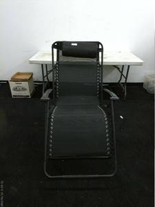 lot 331 image: Black Zero Gravity Recliner Chair