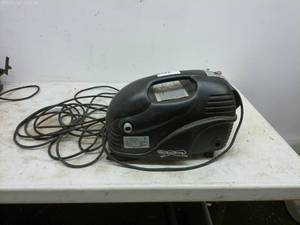 lot 336 image: Black Cat Electric Pressure Washer
