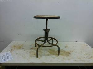 lot 368 image: Vintage Industrial Adjustable Metal Stool