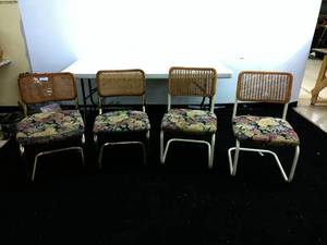lot 387 image: Set of 4 Vintage Rattan Back Chairs with Floral Upholstery
