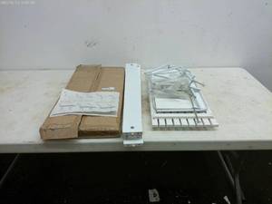 lot 426 image: Adjustable Metal Wall Shelf Kit
