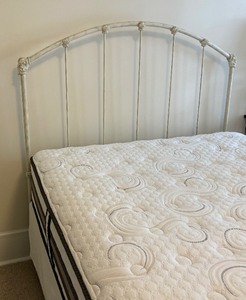 Fabulous Metal Full Bed
