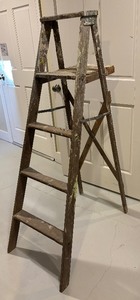 Wooden Step Ladder
