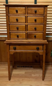 lot 10 image: Decorative Multi-Drawer Cabinet