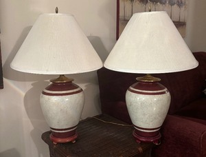 lot 72 image: Pair of Lovely Table Lamps