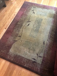 lot 28 image: Area Rug