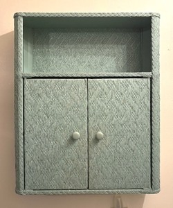 lot 75 image: Vintage Wall Mounted Vanity Cabinet