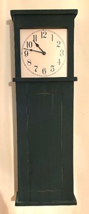 lot 113 image: Forest Green Decorative Wall Clock