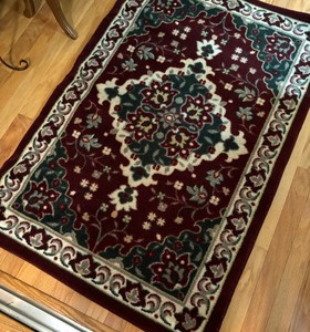 lot 127 image: Lovely Rug