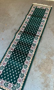 lot 262 image: Decorative Floor Runner  Rug