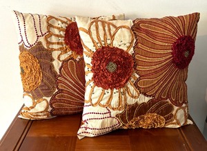 lot 277 image: Pair of Decorative Accent Pillows