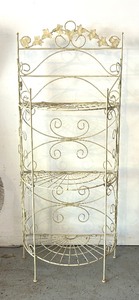 lot 285 image: Lovely Folding Garden Shelf