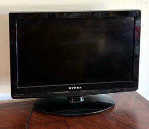 lot 288 image: Dynex 26 Inch TV